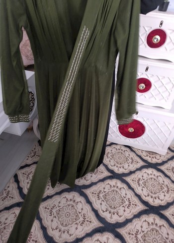 Uzun Kollu Yeşil Drapeli Abiye Elbise - Görsel 2