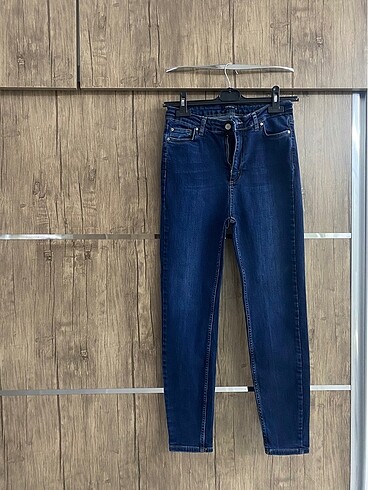 Lacivert jean