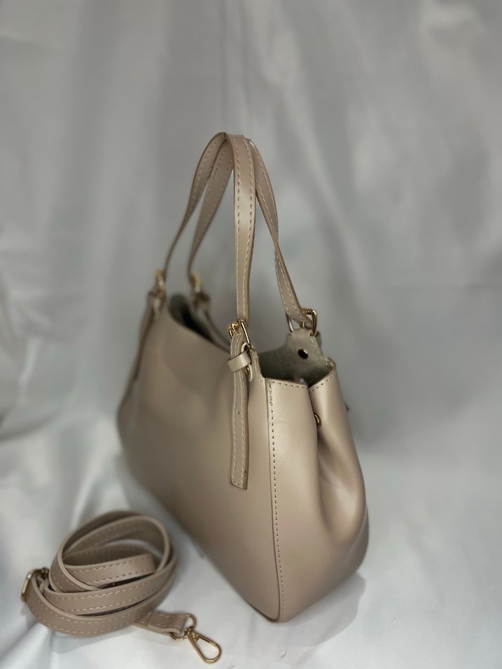 Bej Deri Kemerli Kadın Çanta - Görsel 2