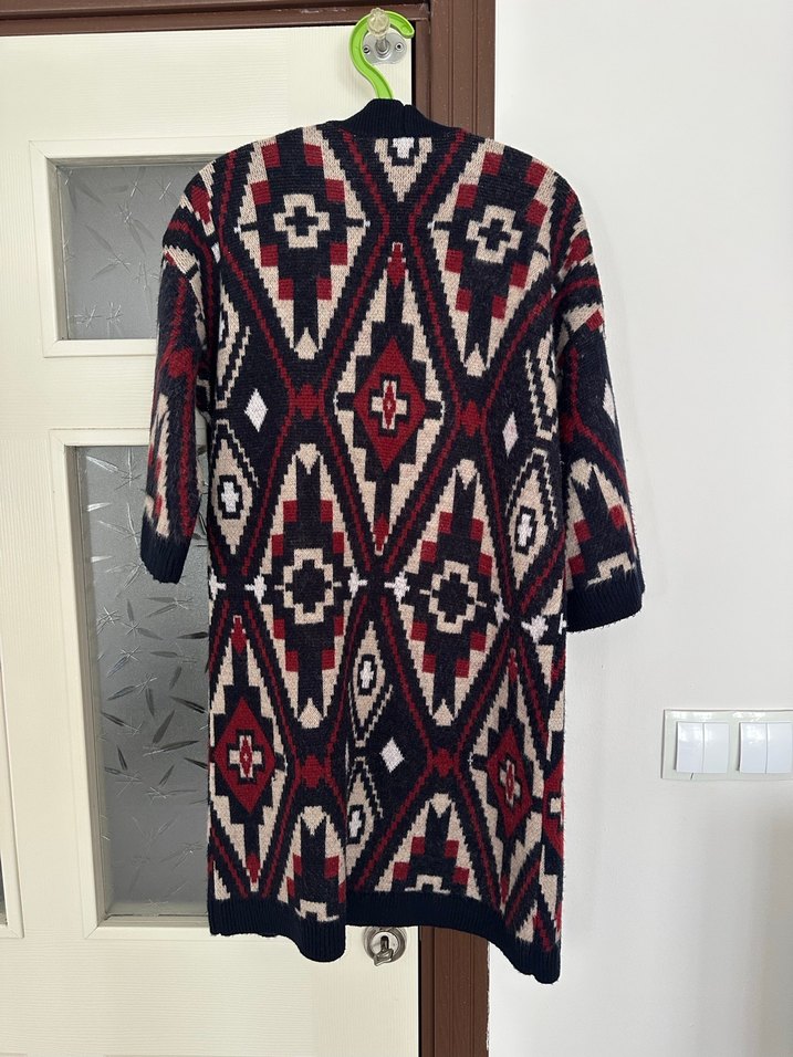 Bohem Desenli Uzun Örgü Hırka - Görsel 3