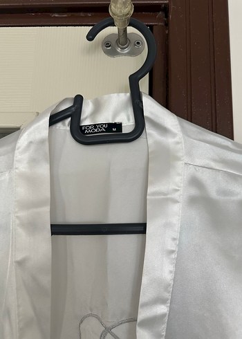 Beyaz Midi Kadın Saten Sabahlık - Görsel 3