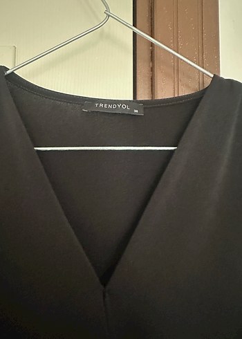 Siyah V Yaka Pilili Uzun Kollu Bluz - Görsel 6