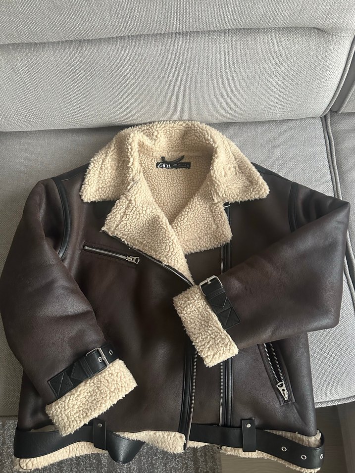 Kahverengi kürklü biker ceket - Görsel 3