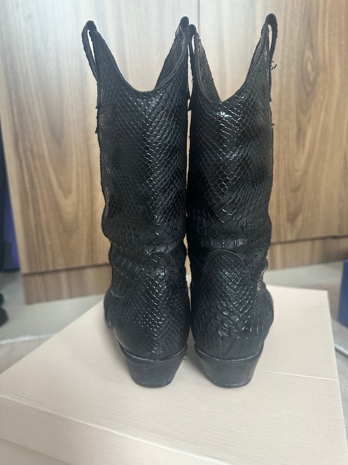 Kadın Siyah Deri Yılan Desenli çizme - Görsel 4