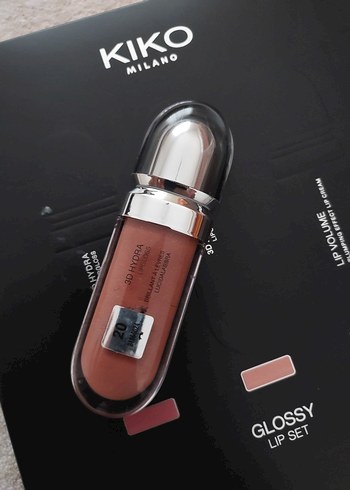 KIKO Milano 20 chestnut gloss dudak parlaticisi - Görsel 3