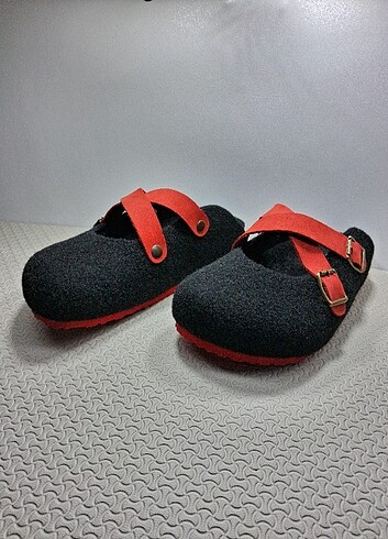 38 Beden siyah Renk Black Red Keçe terlik