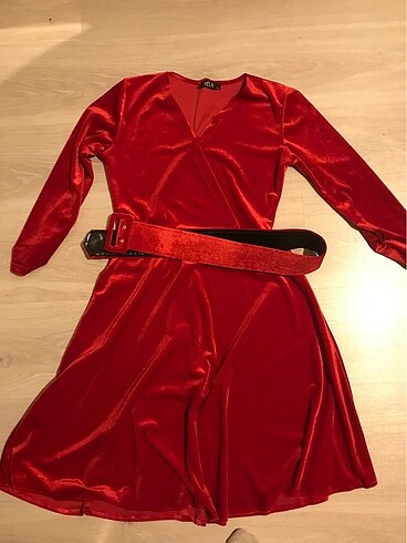 m Beden bordo Renk Kırmızı kadife elbise