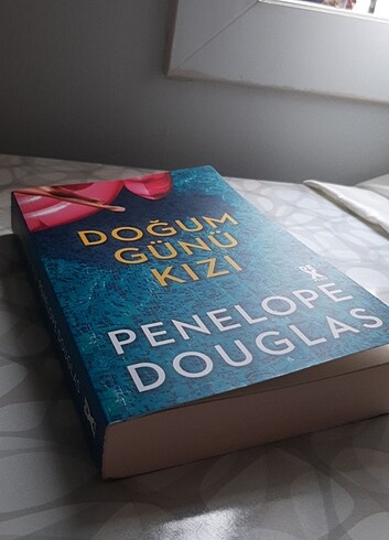 Doğum günü kızı penelope douglas