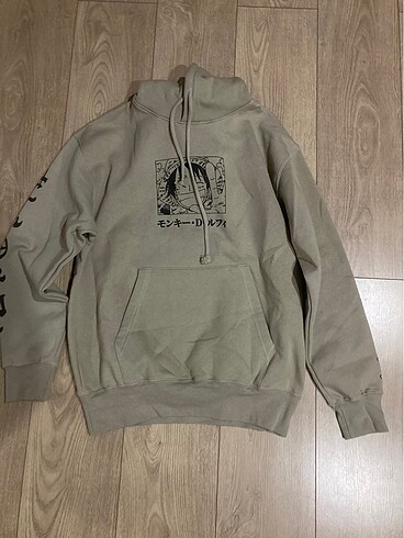 pull and bear sweatshirt