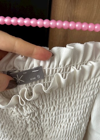 Uzun Kollu Beyaz Straplez Pamuk Bluz - Görsel 3