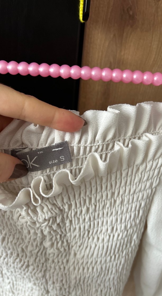 Uzun Kollu Beyaz Straplez Pamuk Bluz - Görsel 3