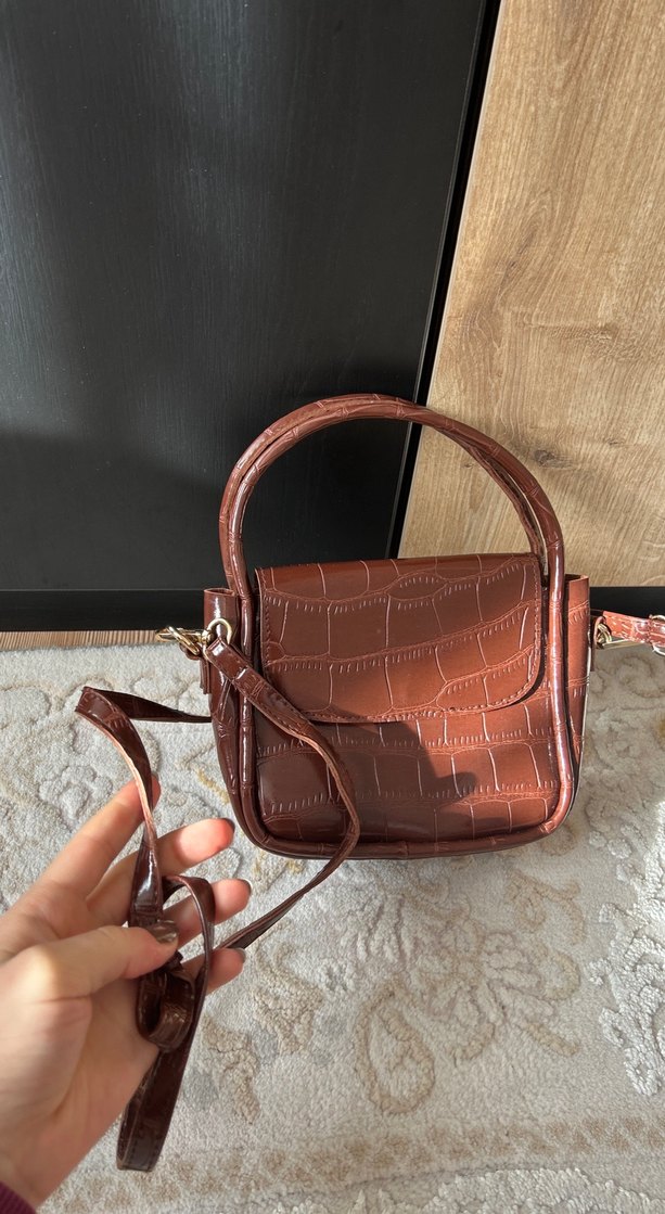 Kahverengi Deri Kroko Desenli Kadın Çanta - Görsel 3
