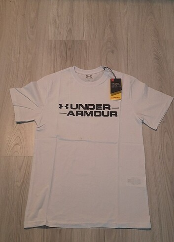 UNDER ARMOUR Thisört 