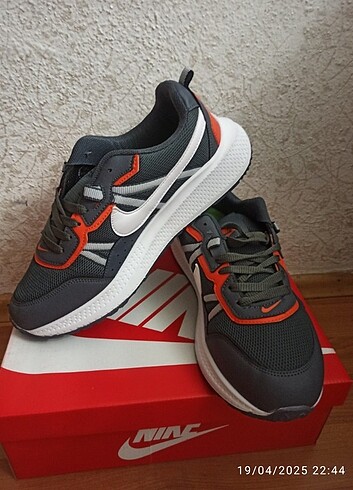 Nike Spor Ayakkabı