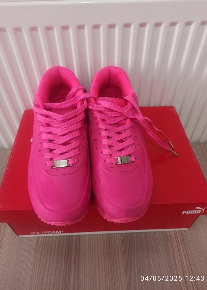 Spor ayakkabı - Görsel 2