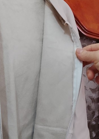 Kadın Beyaz Uzun Fermuarlı Ceket - Görsel 3