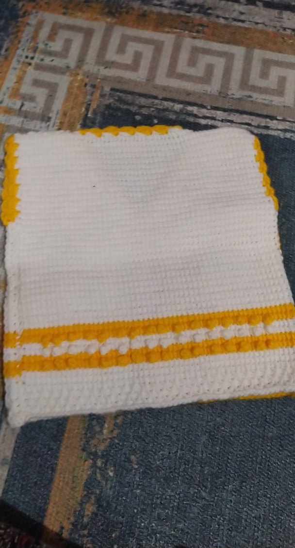 Sarı Beyaz Kareli Bebek Örgü Battaniye - Görsel 3