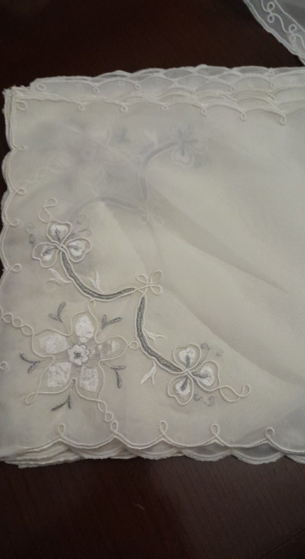 Nakışlı Beyaz Masa Örtüsü ve peçeteleri - Görsel 4