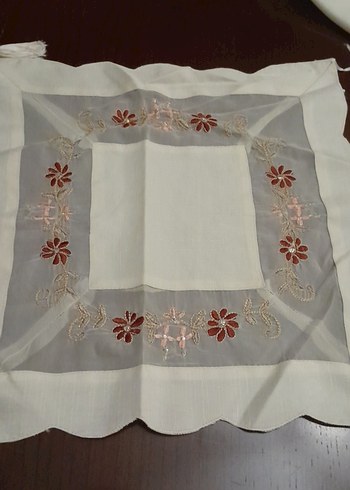 Nakışlı Masa Örtüsü - Görsel 6