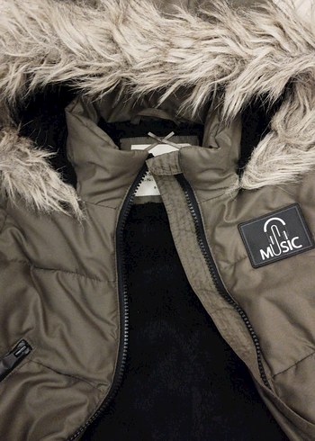 Kürklü Kapüşonlu Kız Çocuk Uzun Boy Mont - Görsel 4