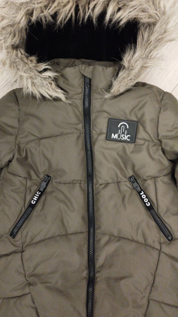 Kürklü Kapüşonlu Kız Çocuk Uzun Boy Mont - Görsel 3