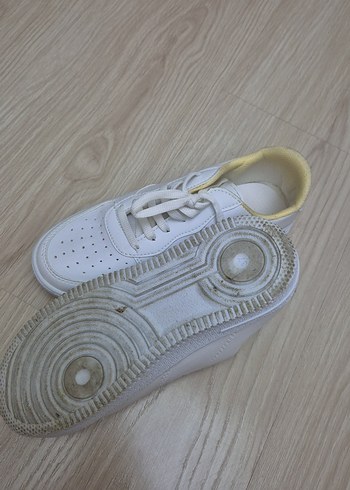 Beyaz Minimalist Kadın Spor Ayakkabı - Görsel 3