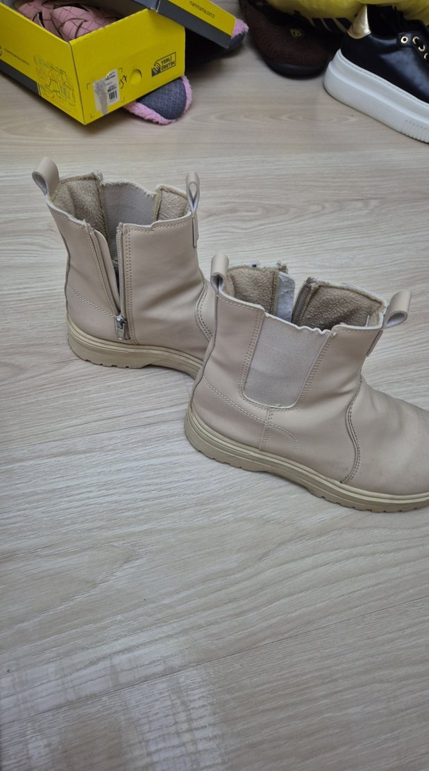 Bej Deri Kadın Dolgu Topuk Bot - Görsel 2