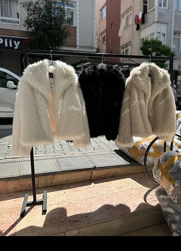 Zara muadil peluş kürk 