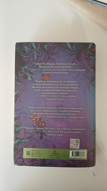  Beden Renk Dikenlerin Büyüsü / Margaret Rogerson