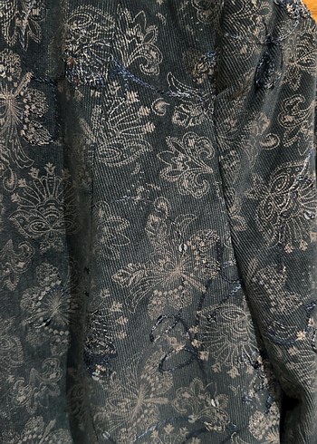 Düğmeli Yılan Desenli Uzun Kadın Kaban - Görsel 4