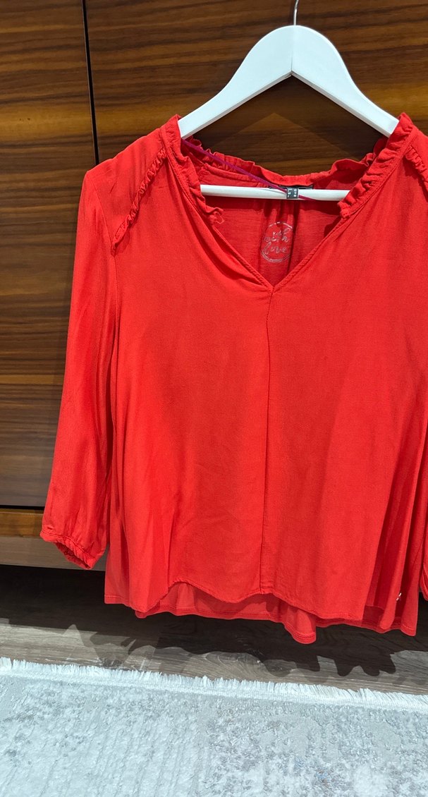 Kırmızı V Yakalı Salaş Kadın Bluz - Görsel 2