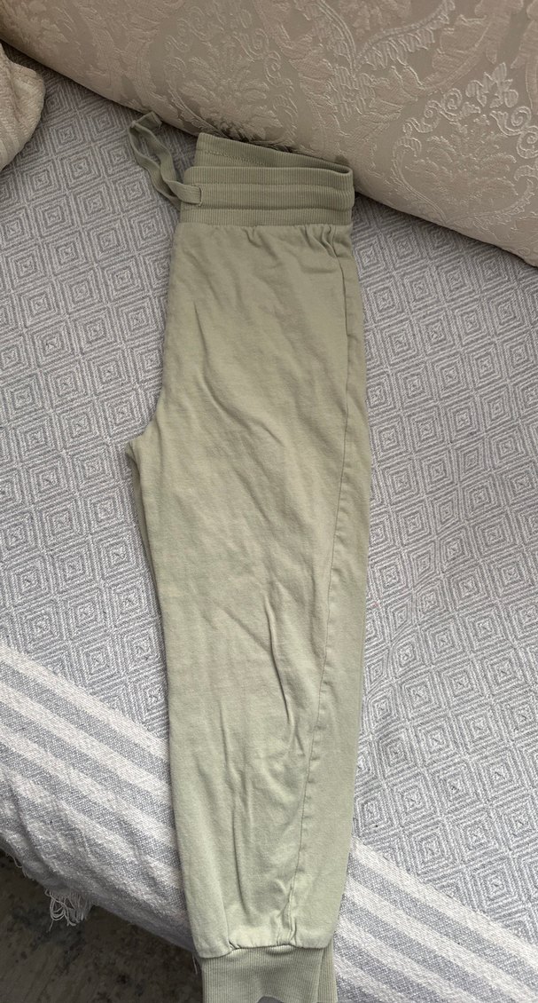 Beş adet Gri Rahat Kesim Kadın Keten Eşofman Altı - Görsel 3