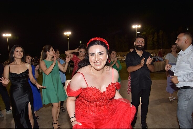 Diğer Kına elbisesi