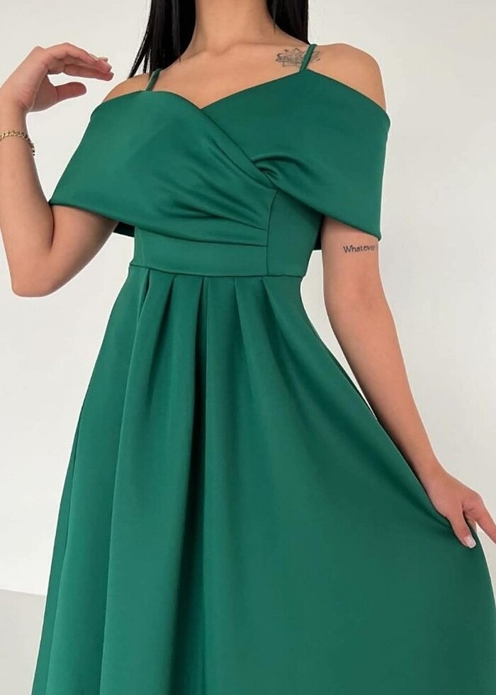 Sade şık yeşil elbise  - Görsel 3