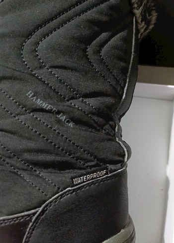 Siyah Kürklü Kadın Outdoor Bot - Görsel 4