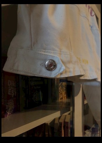 Beyaz Baskılı Kadın Crop Denim Ceket - Görsel 5