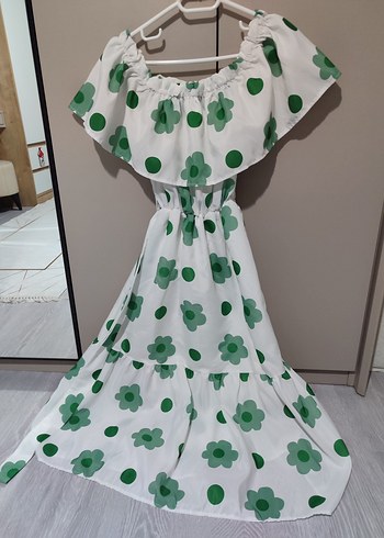 Beyaz Yeşil Çiçek Desenli Uzun Bohem Elbise - Görsel 2