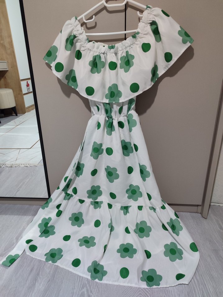 Beyaz Yeşil Çiçek Desenli Uzun Bohem Elbise - Görsel 2