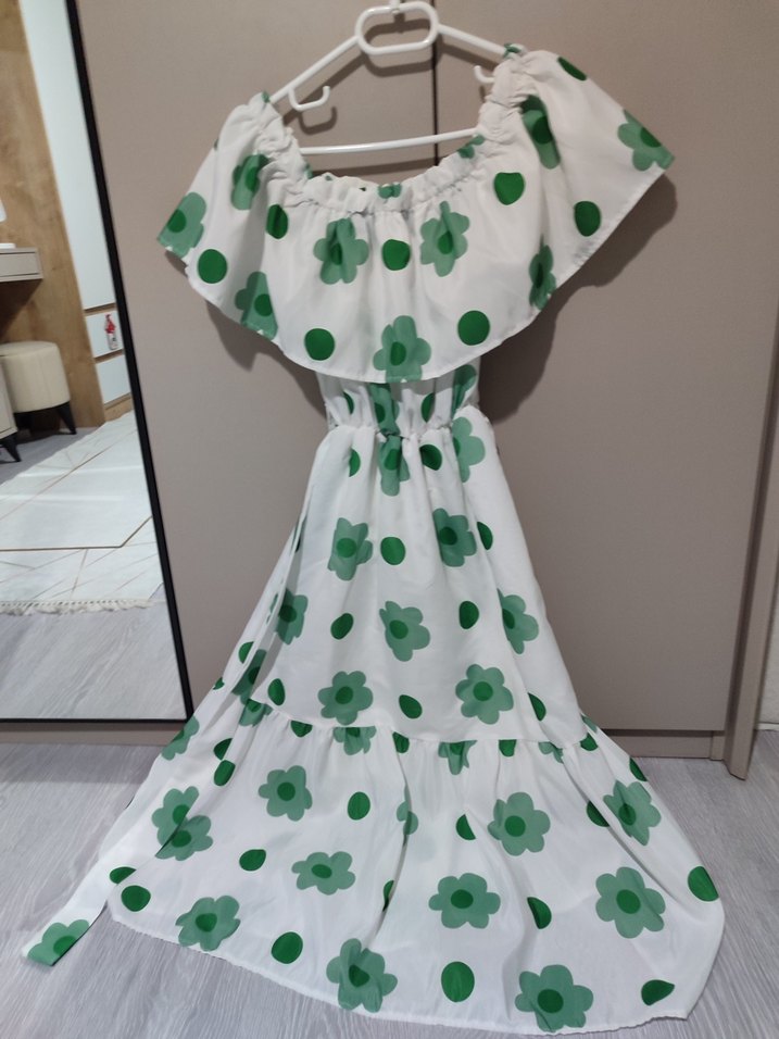 Beyaz Yeşil Çiçek Desenli Uzun Bohem Elbise - Görsel 3