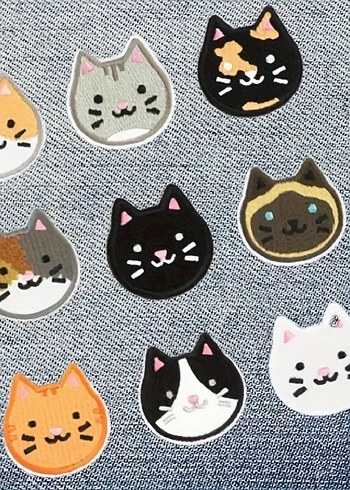 Gri Kedi Figürlü Yama