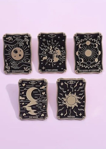 American Vintage Gotik Siyah Baskılı Broş Pin Rozet 1 Adet