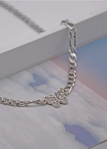  Beden beyaz Renk Küba Chain Kolye Kelebek Motifli