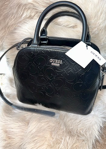 Guess ürünü