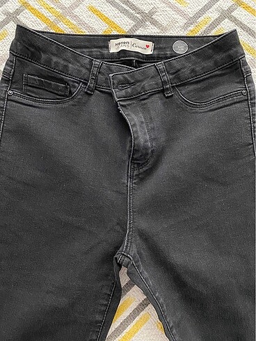 28 Beden Siyah Koton Jean