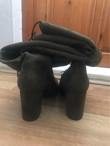 39 Beden haki Renk Haki Yeşil Zara Model Yerli Çorap Süet Çizme