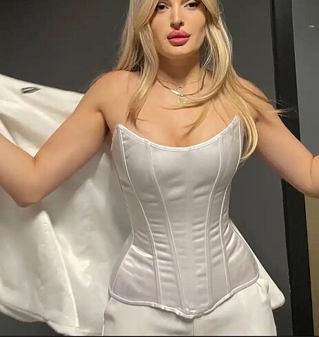 Beyaz saten korse Victorian lolita düğün