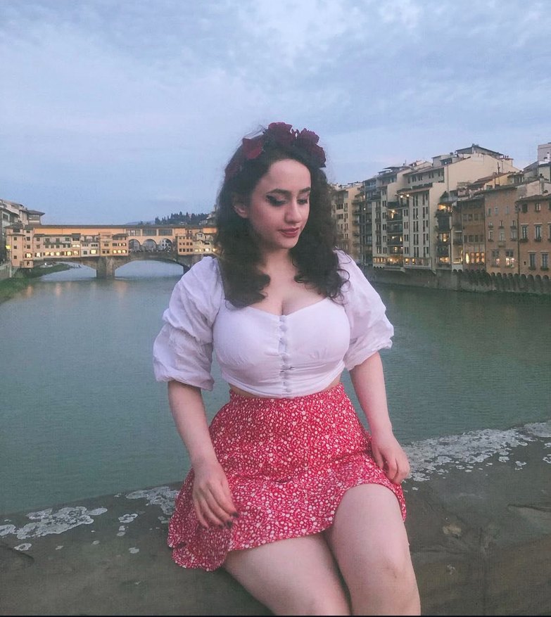 Beyaz Kısa Kollu Drapeli Straplez Bustiyer - Görsel 5