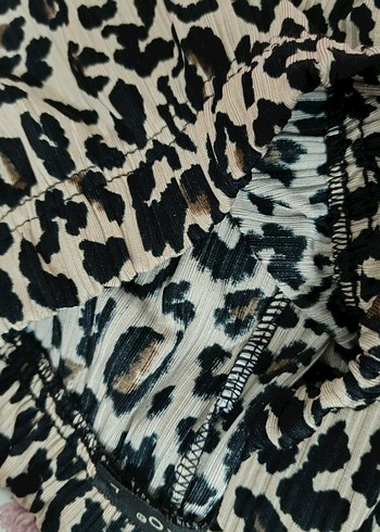 40 Beden leopar ve çiçekli pijama