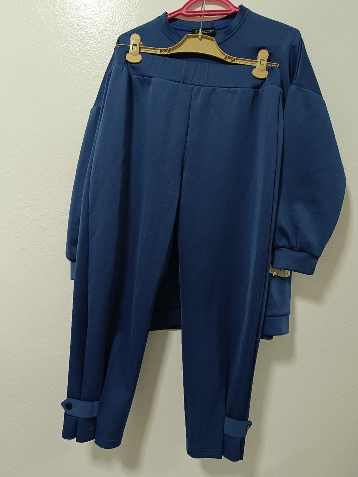 Kadın Mavi Rahat Kesim Sweatshirt ve pantolon - Görsel 3