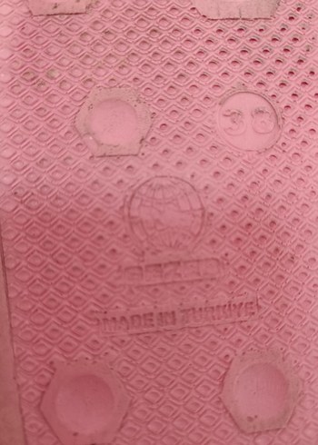 Zara Gezer Pembe Terlik